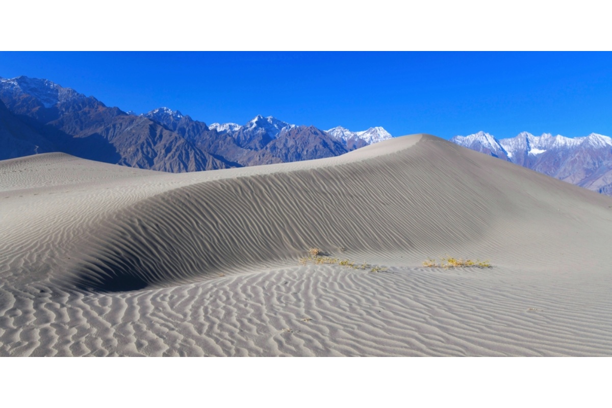 Katpana Cold Desert Skardu sand dunes