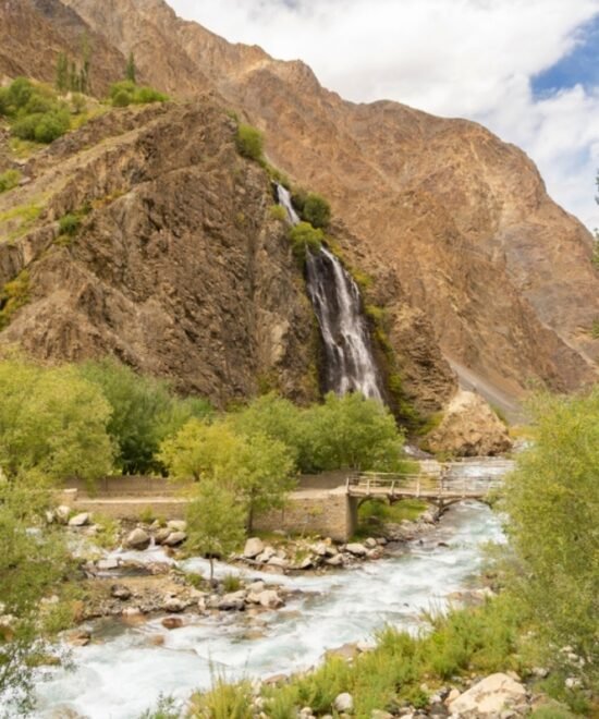 Luxury Skardu Honeymoon By Air Trip Package