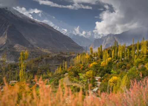 6 Days Gilgit Hunza Valley & Naltar Autumn Tour Package